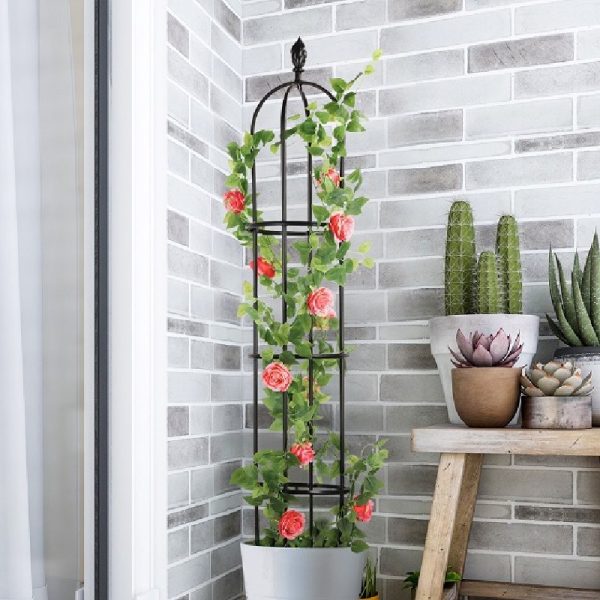 Rustproof metal flower trellis to keep plant vertical